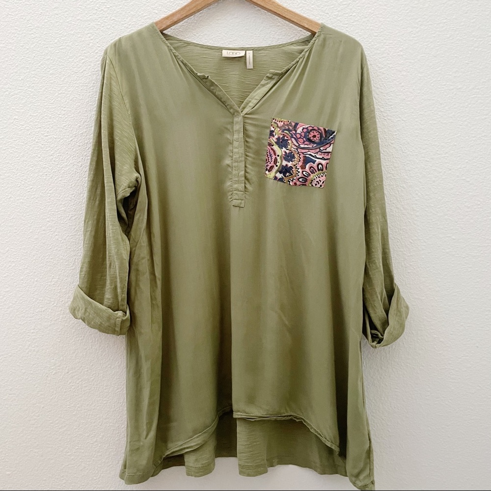LOGO by Lori Goldstein green henley with pocket top size Large